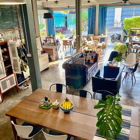 Nokhook House Vandrarhem Trang Exteriör bild