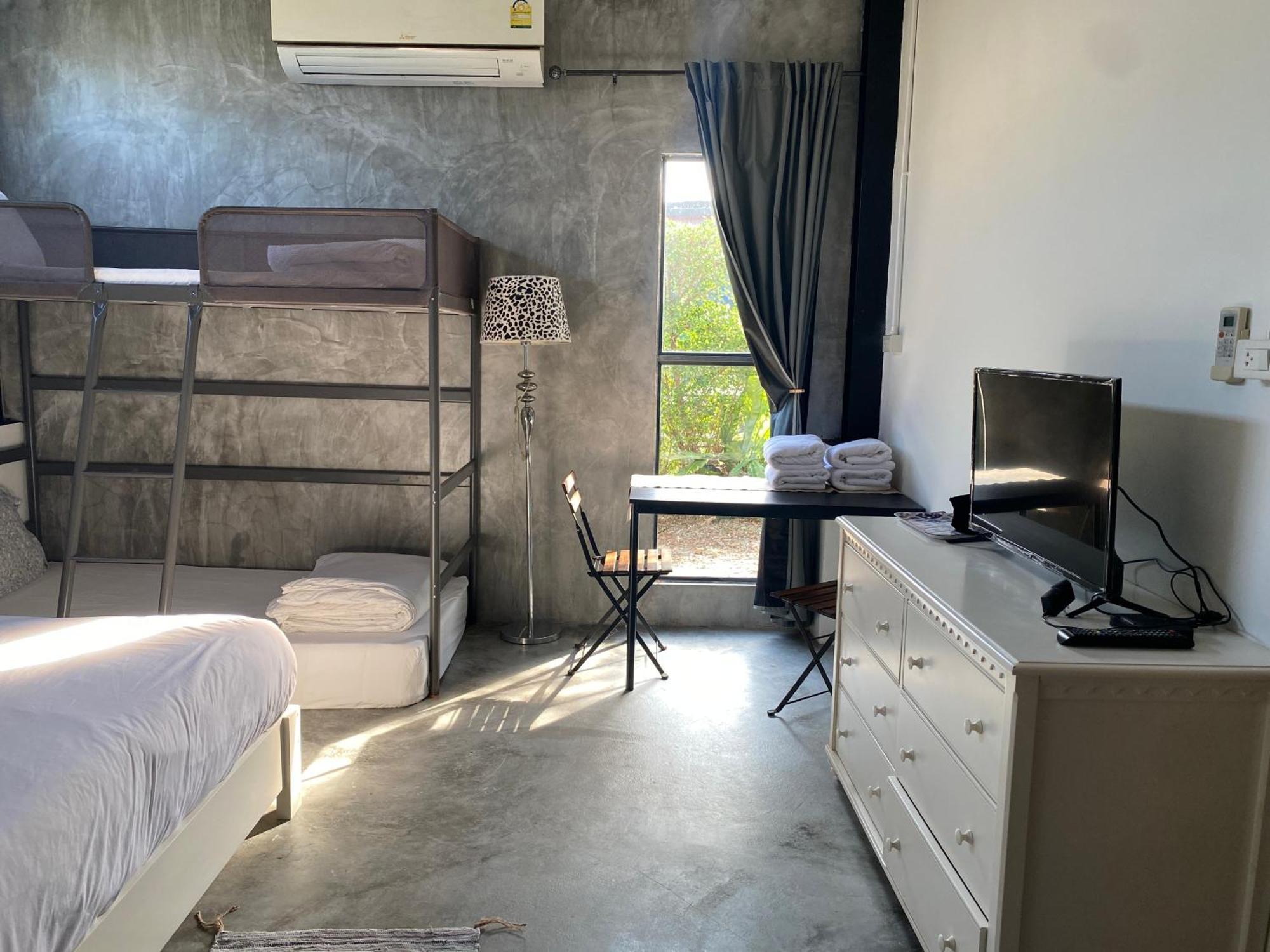 Nokhook House Vandrarhem Trang Exteriör bild