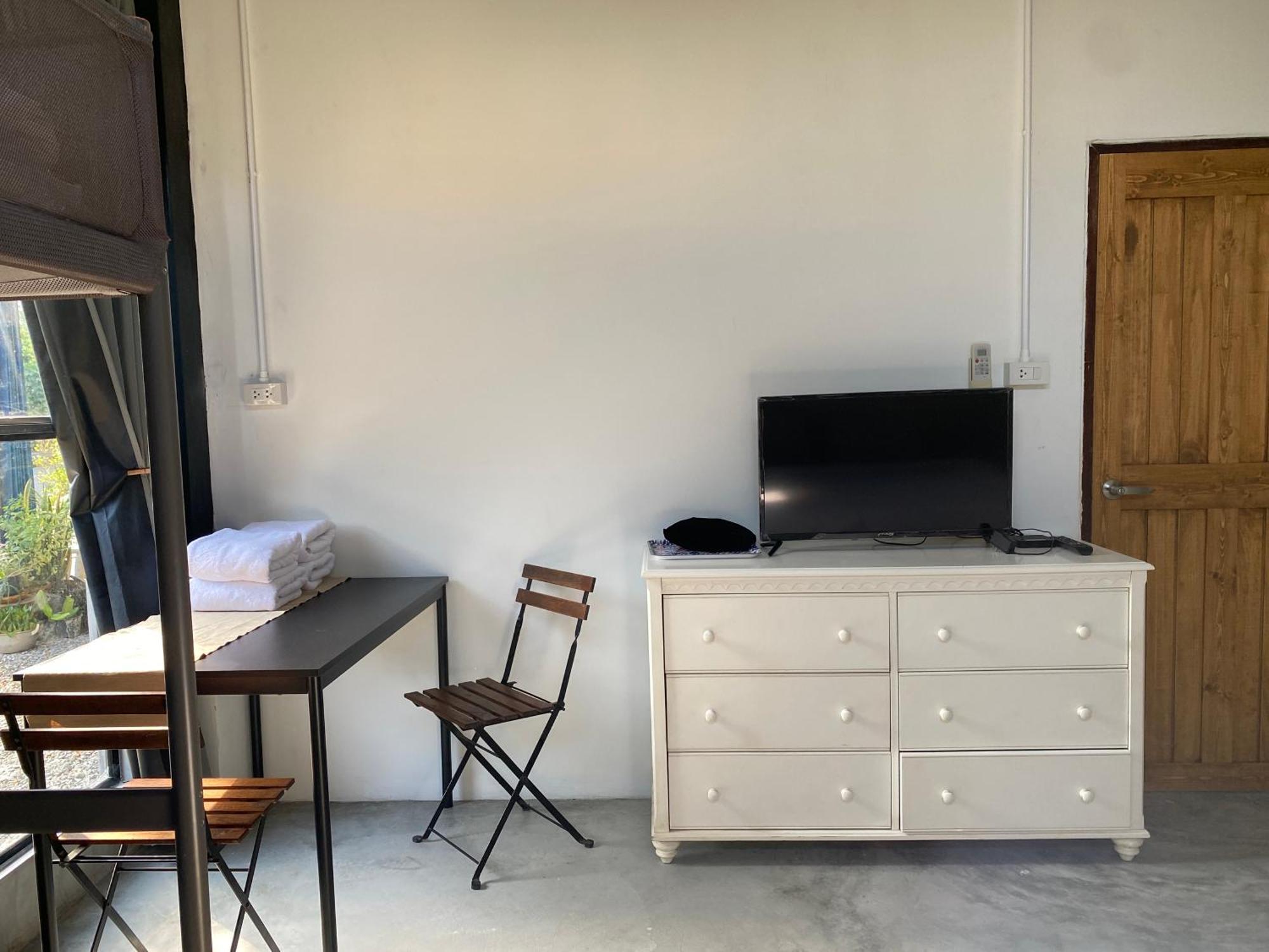Nokhook House Vandrarhem Trang Exteriör bild